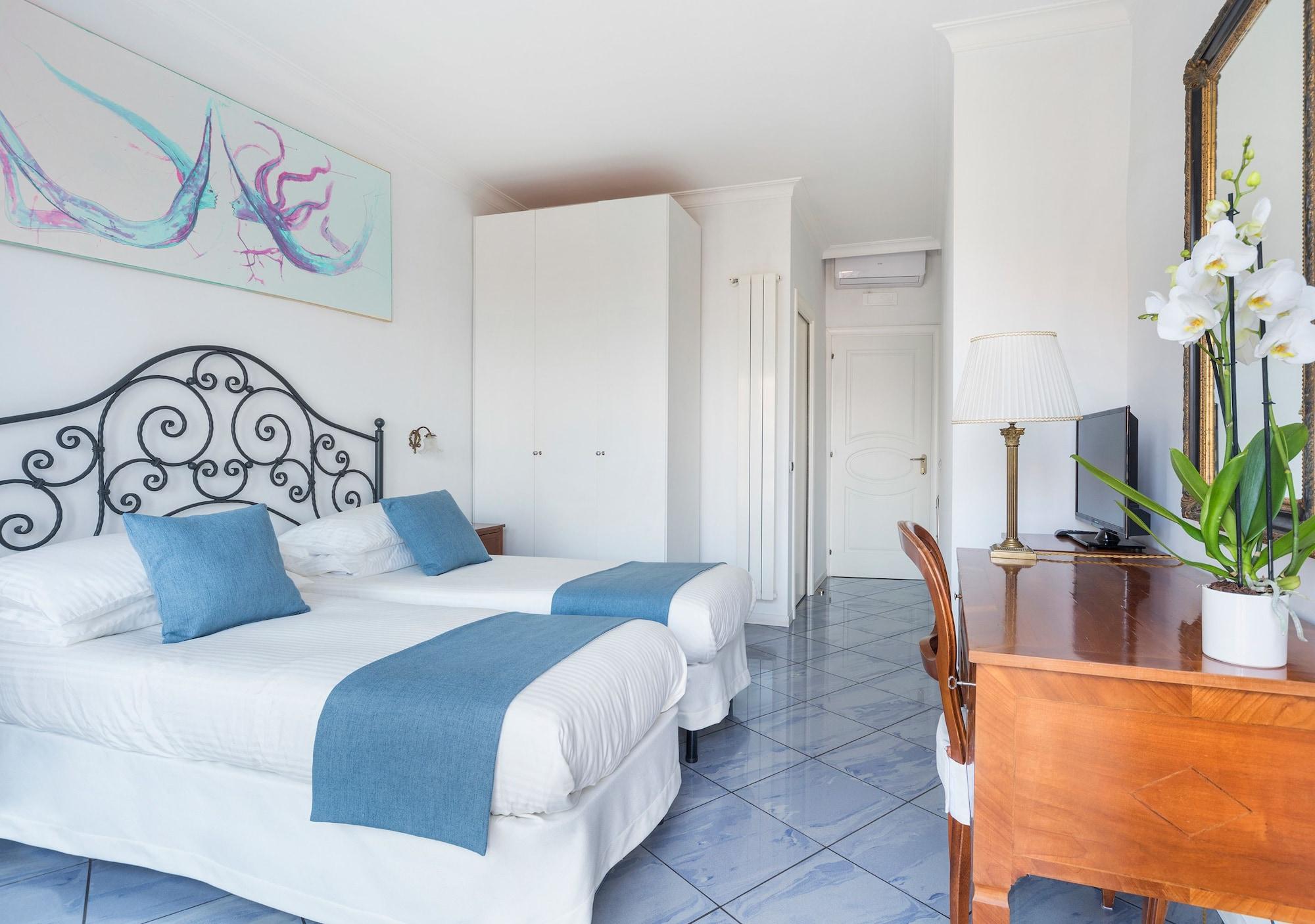 Fiorentini Residence Napoli ภายนอก รูปภาพ