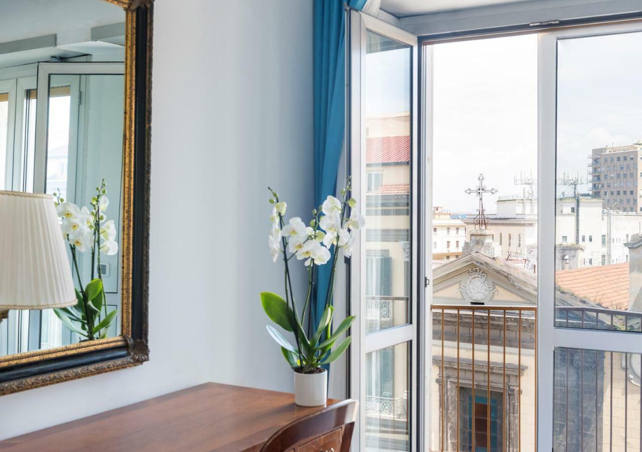 Fiorentini Residence Napoli ภายนอก รูปภาพ